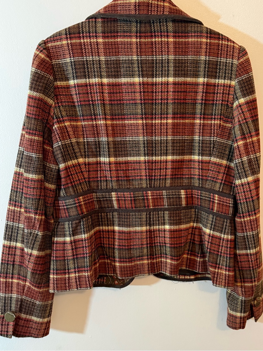 Plaid Tailored Blazer in Red & Brown with Paisley Collar - Picture 4 of 8